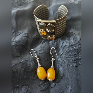 Elegant Silver and Gold Bracelet with Stone Earrings